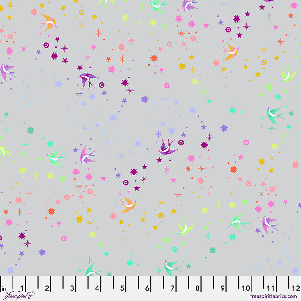 Fairy Dust - Fog
From Free Spirit
By Tula Pink
Grayworks Collection
100% Cotton
43/44"