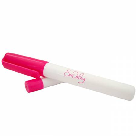 Sue Daley Fabric Glue Pen by Sewline. A water soluble PINK glue that dries clear. Save time basting your English Paper Pieces and use the glue pen instead of basting stitches. This will cut your preparation time at least in half. Pack comes complete with 1 glue refill. Additional refills sold separately.