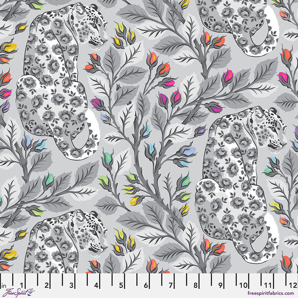 Beautymark - Fog
From Free Spirit
By Tula Pink
Grayworks Collection
100% Cotton
43/44"