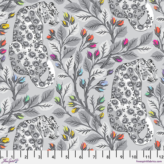 Beautymark - Fog
From Free Spirit
By Tula Pink
Grayworks Collection
100% Cotton
43/44"