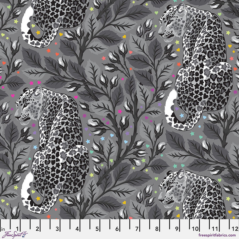 Birthmark - Shadow
From Free Spirit
By Tula Pink
Grayworks Collection
100% Cotton
43/44"