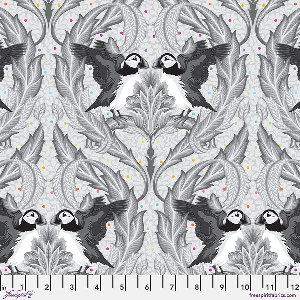Huffin & Puffin - Whisper
From Free Spirit
By Tula Pink
Grayworks Collection
100% Cotton
43/44"
